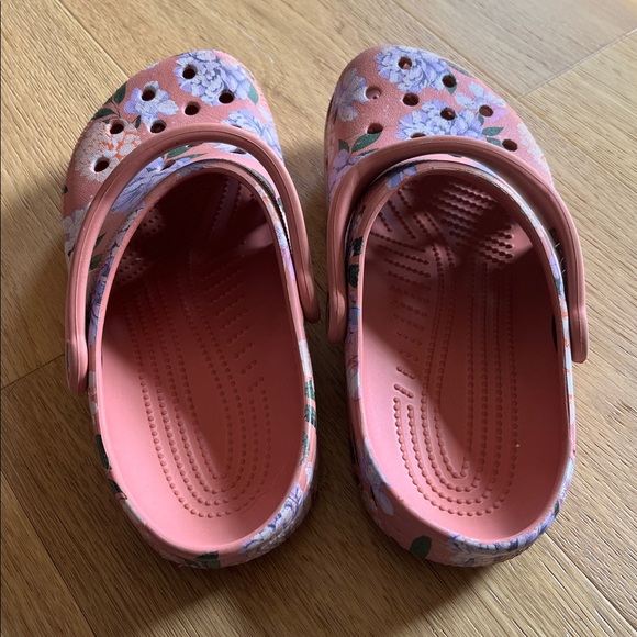 Floral Crocs - Picture 3 of 5